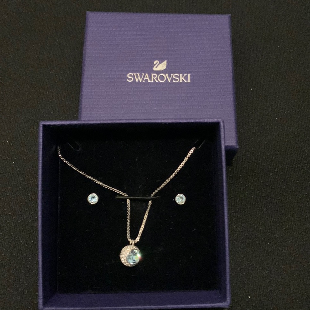 Swarovski Earring Necklace Set